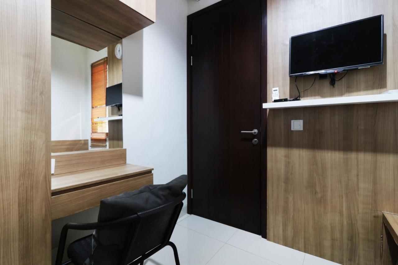 Oliver'S Guest House Tangerang Esterno foto